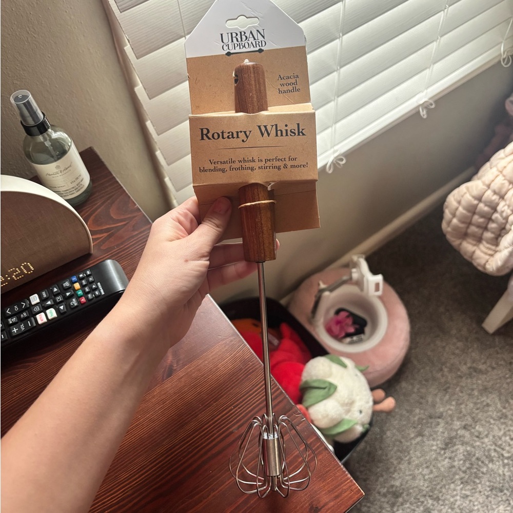 Rotary whisk